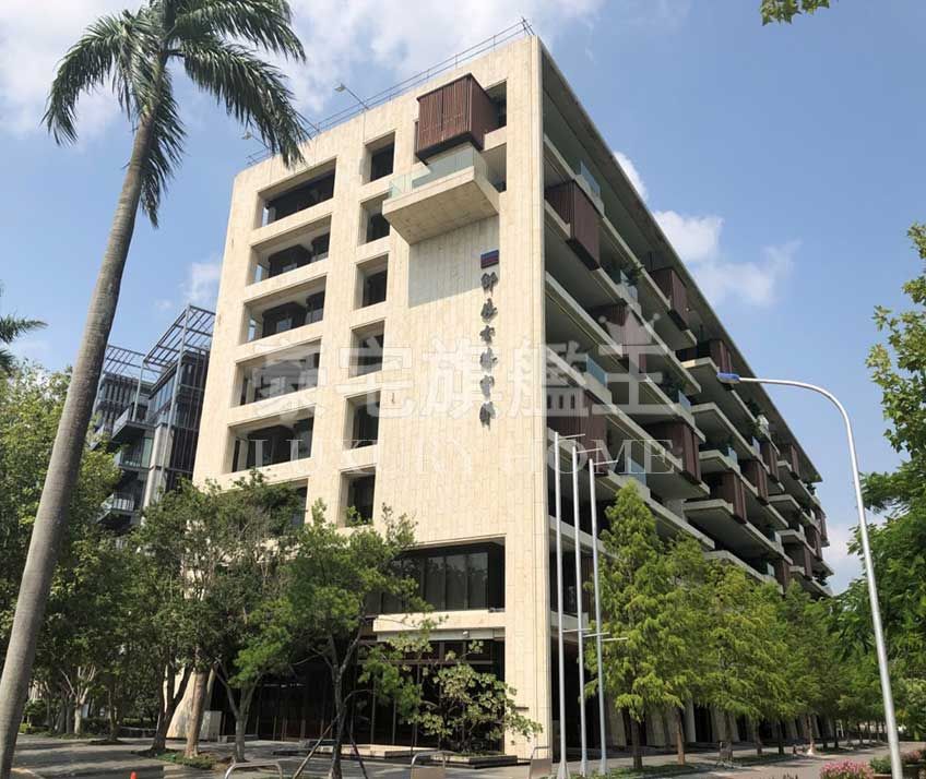 士林天母豪宅 長虹虹頂 士林區中山北路五段 請洽0909 826 072高慧雯 臨士林官邸花園 鋼骨制震豪邸 大師房屋 高慧雯audrey 0909 826 072 Taipei
